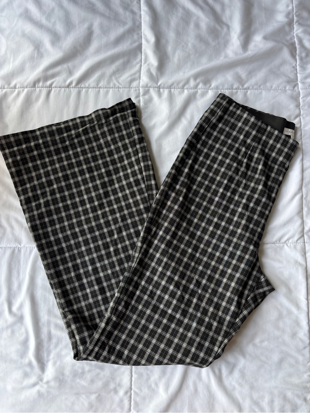 Aeropostale Black and White Plaid Chinos